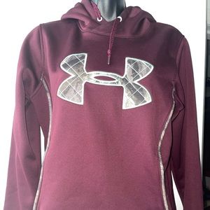 ❗️3 for $21❗️Under Armour camo sweatshirt for women